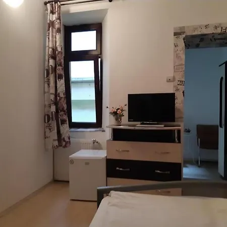 Piata Sfatului House ゲストハウス 3*