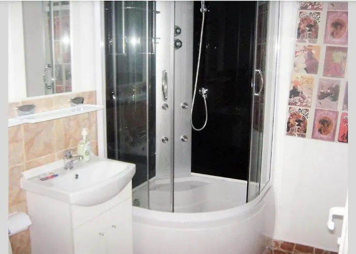 Piata Sfatului House 3*